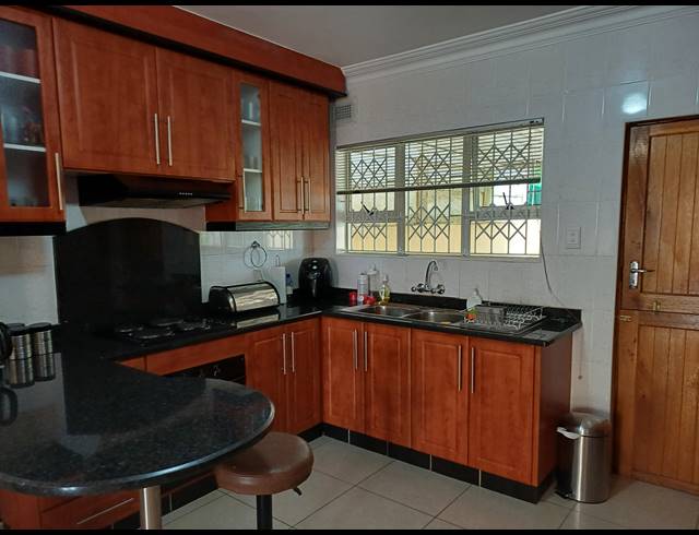 3 BEDROOM APARTMENT FOR SALE IN MALVERN